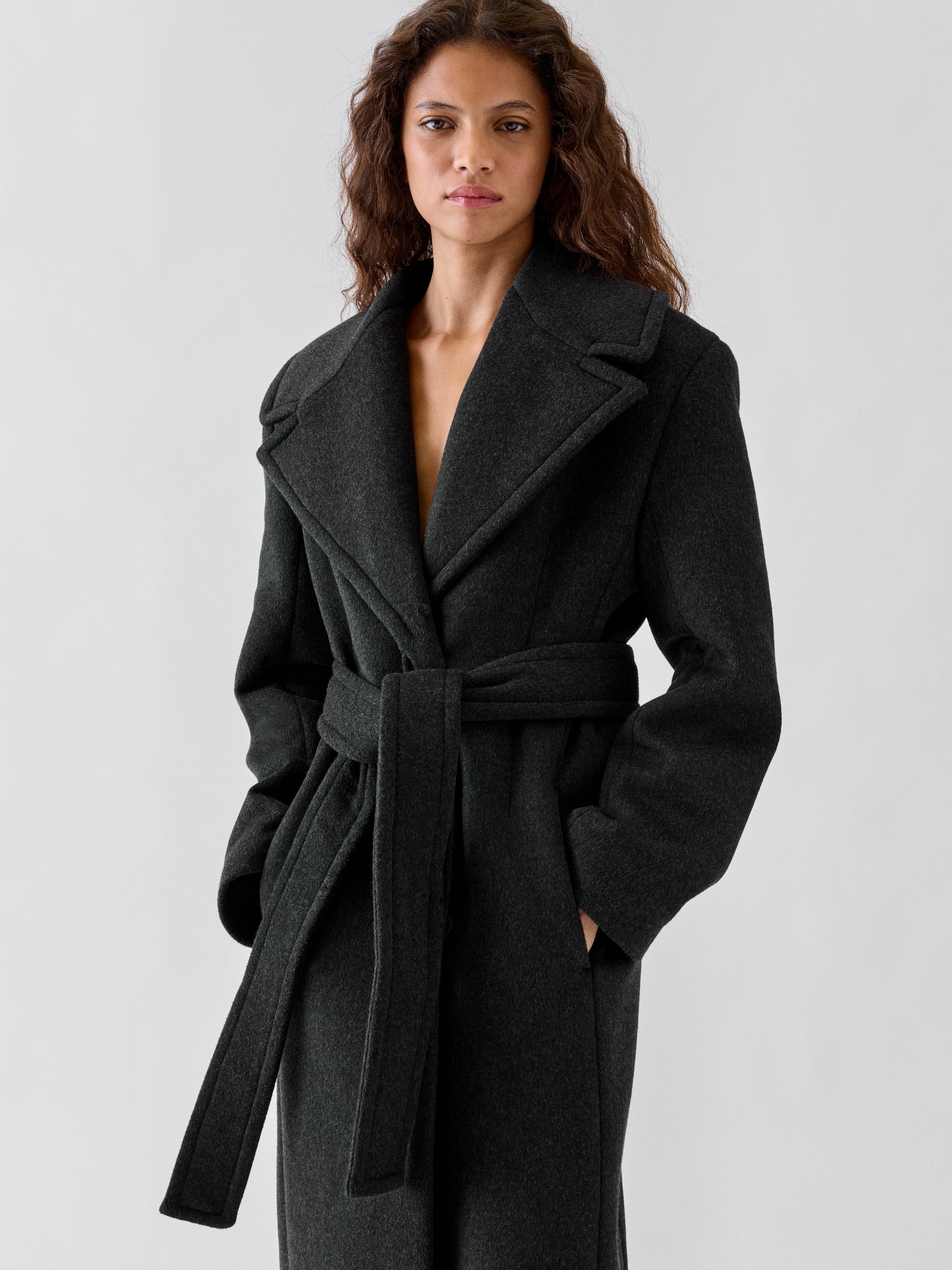 LE MANTEAU FERNANDO