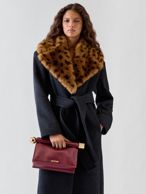 The Rond Carr&eacute; clutch
