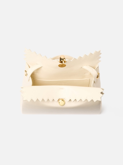 Le petit Val&eacute;rie