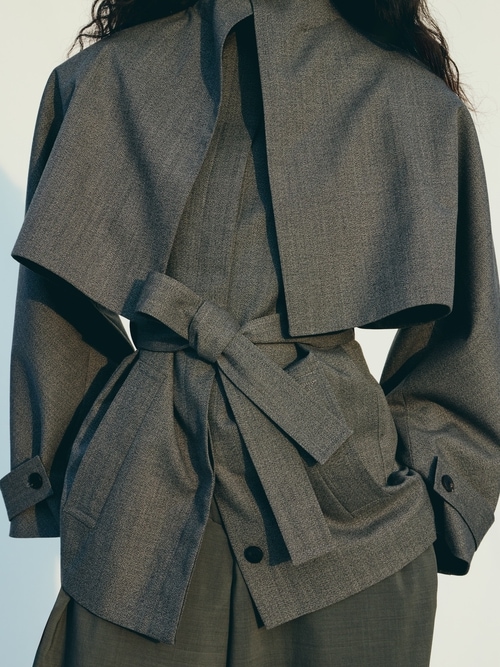 Der Bol&eacute;ro Peacoat