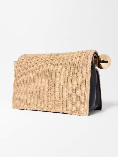 The Rond Carr&eacute; clutch