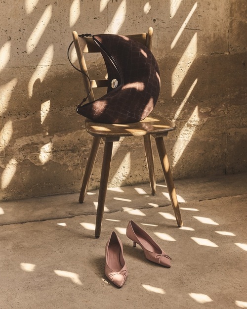 The low Tourni heels