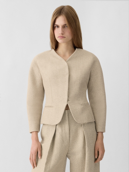 The mini Ovalo jacket