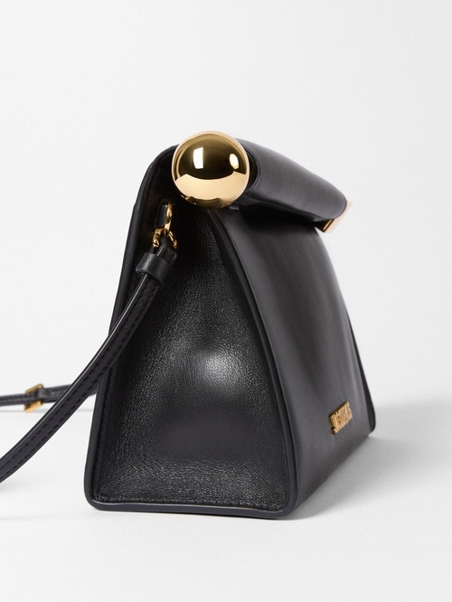 The Rond Carr&eacute; bag