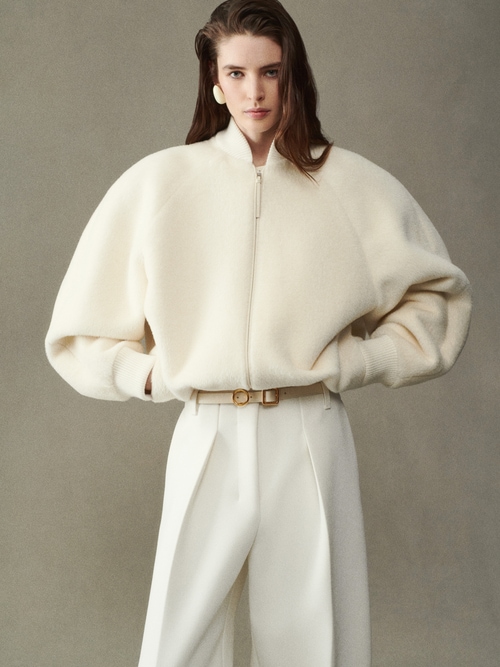 The thin Regalo belt