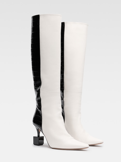 The Bisou boots