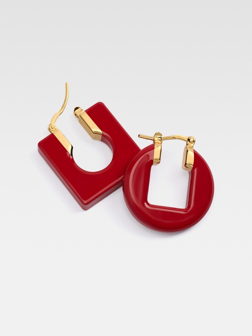 The Rond Carr&eacute; earrings