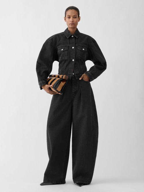 La chaqueta de denim de-N&icirc;mes