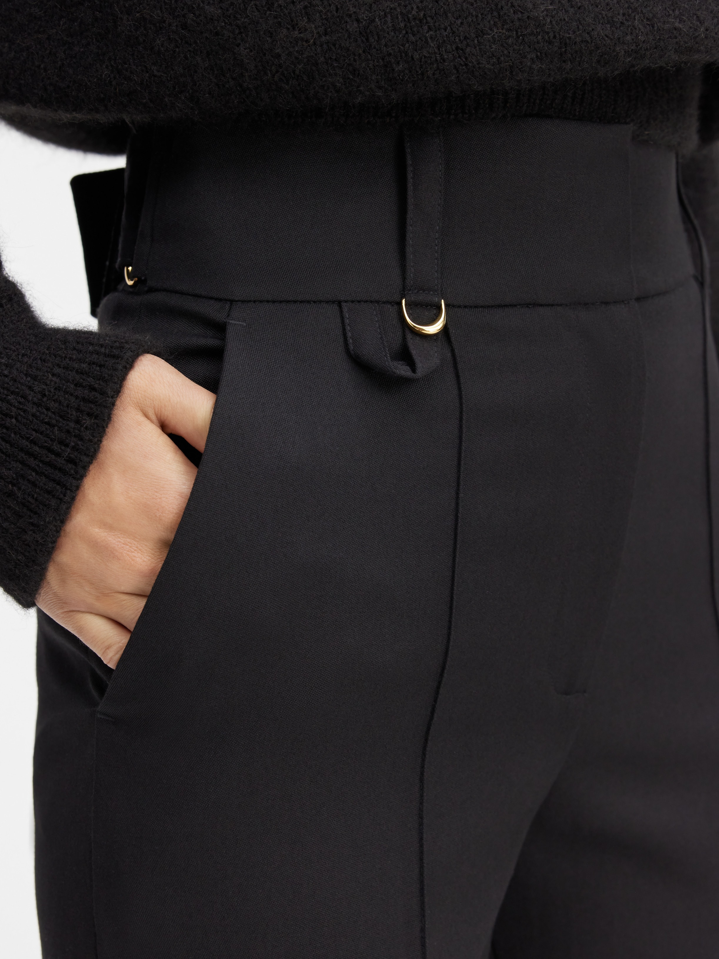LE PANTALON COURT