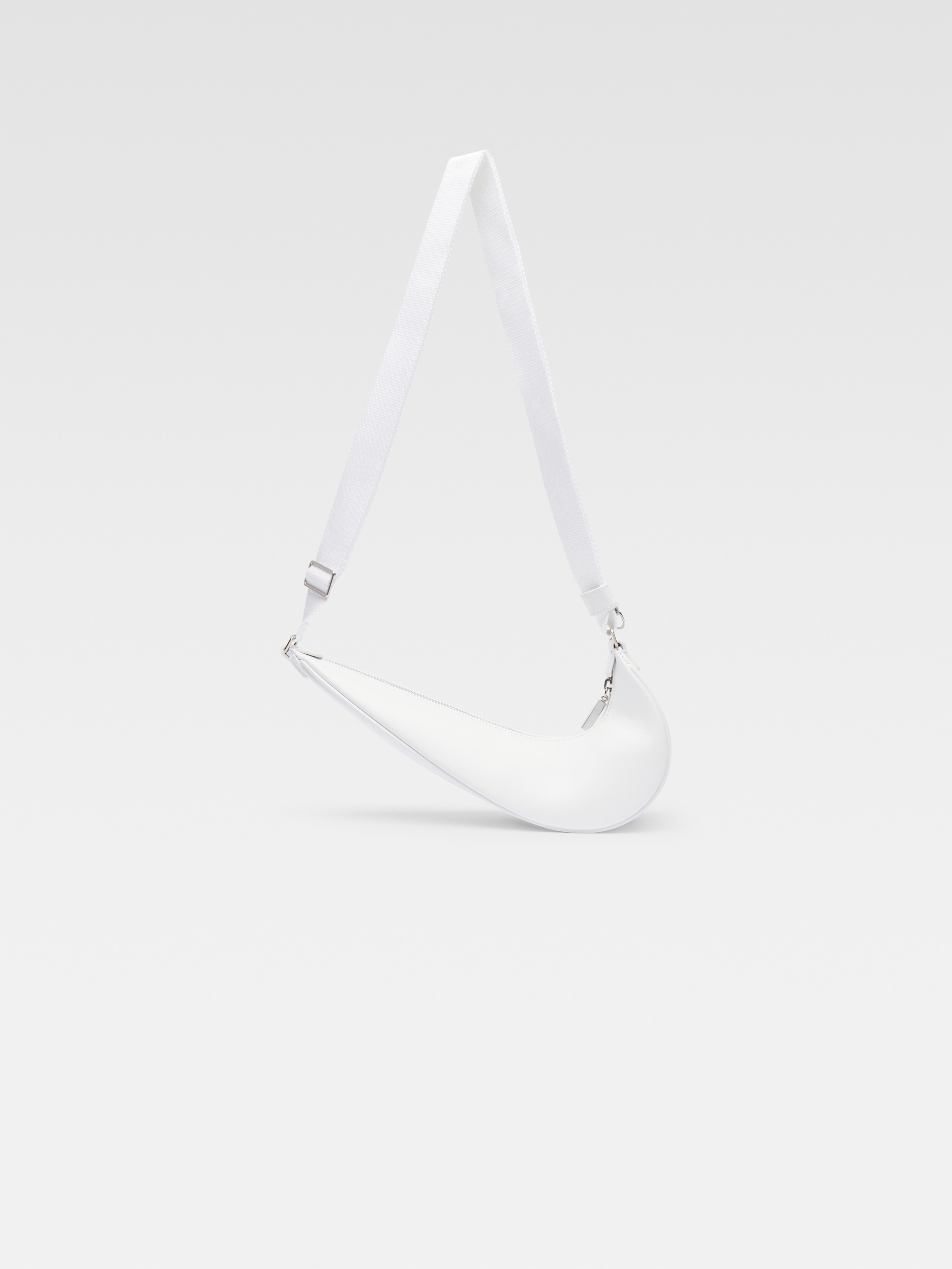 LE SAC SWOOSH