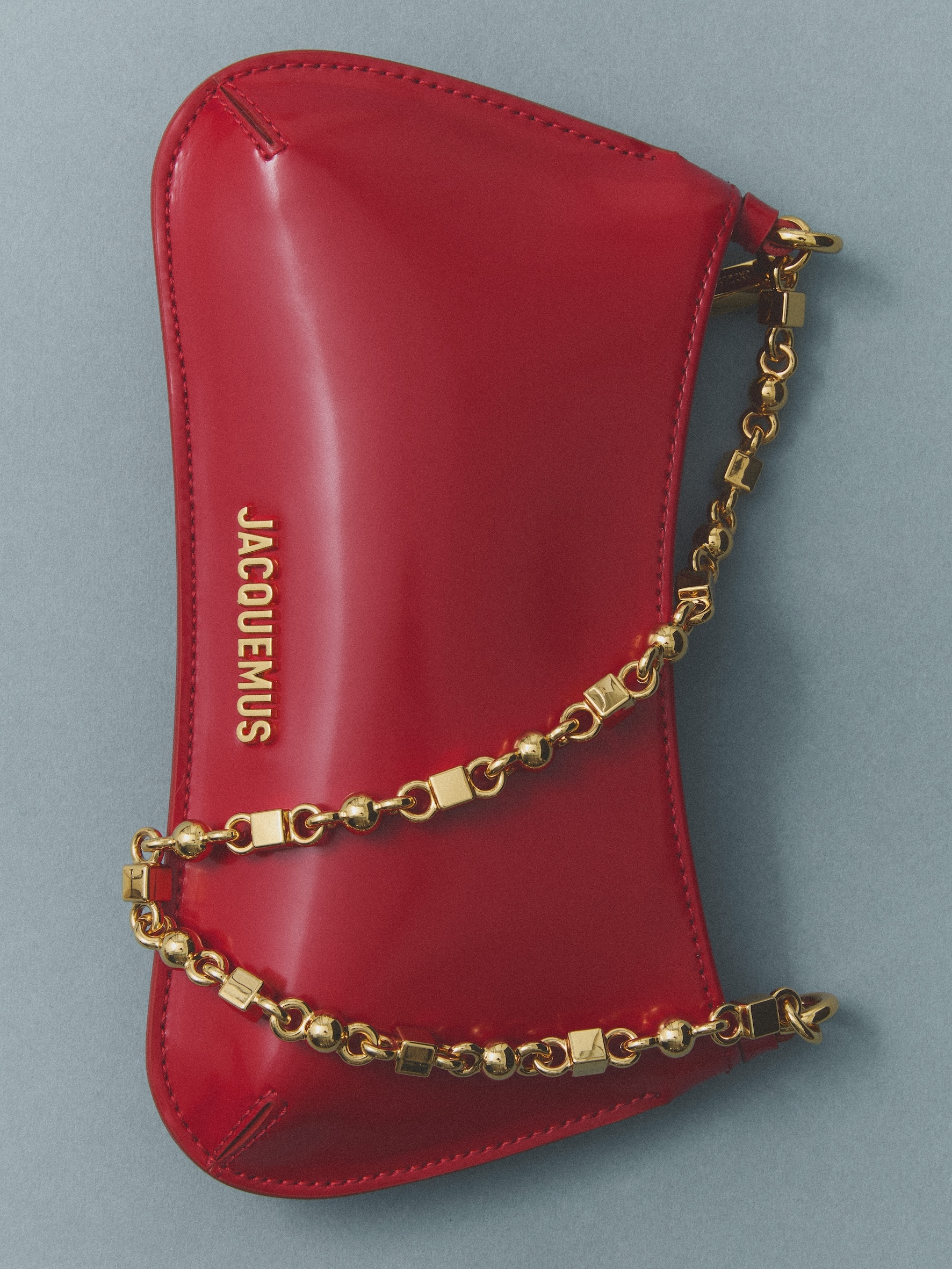 LE PETIT BISOU CHAINE