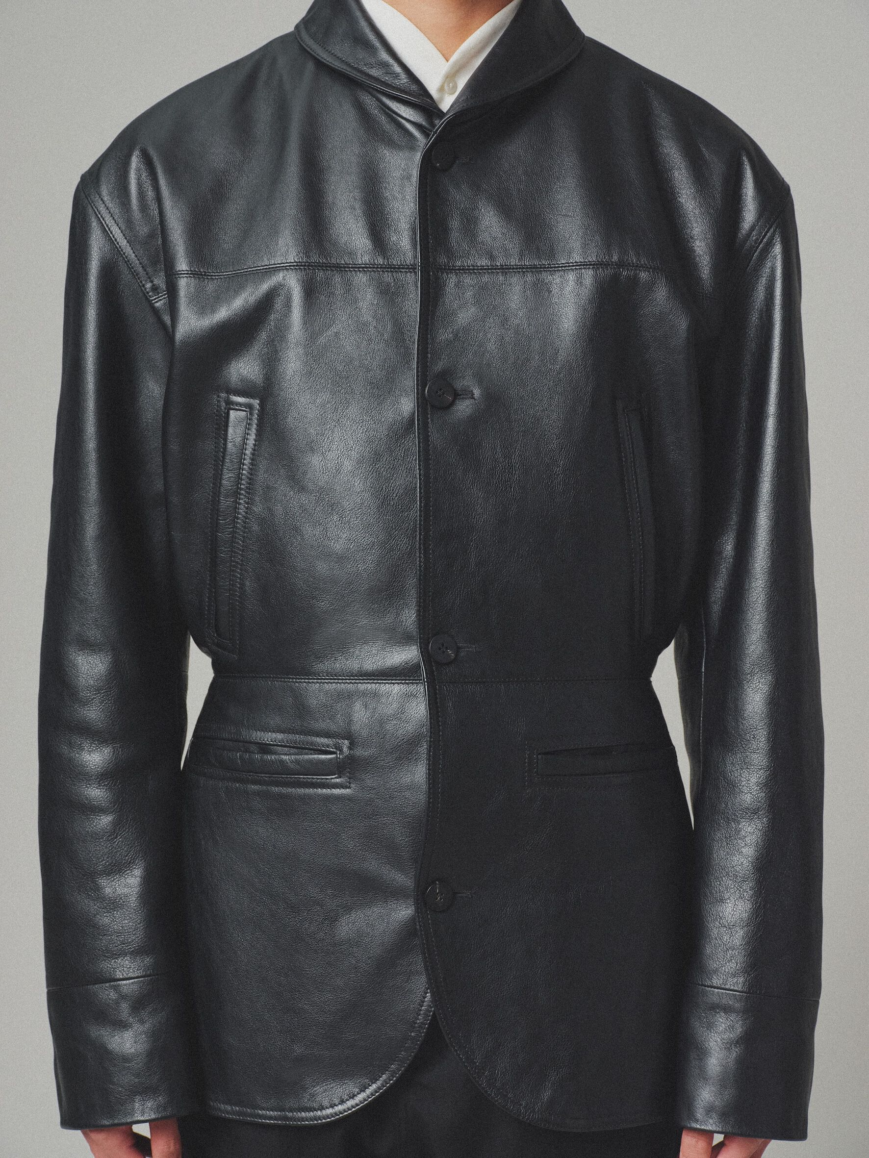 Gardian レザージャケット by JACQUEMUS | Official website
