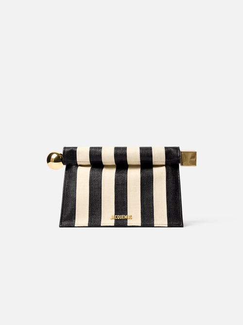 The Rond Carr&eacute; clutch
