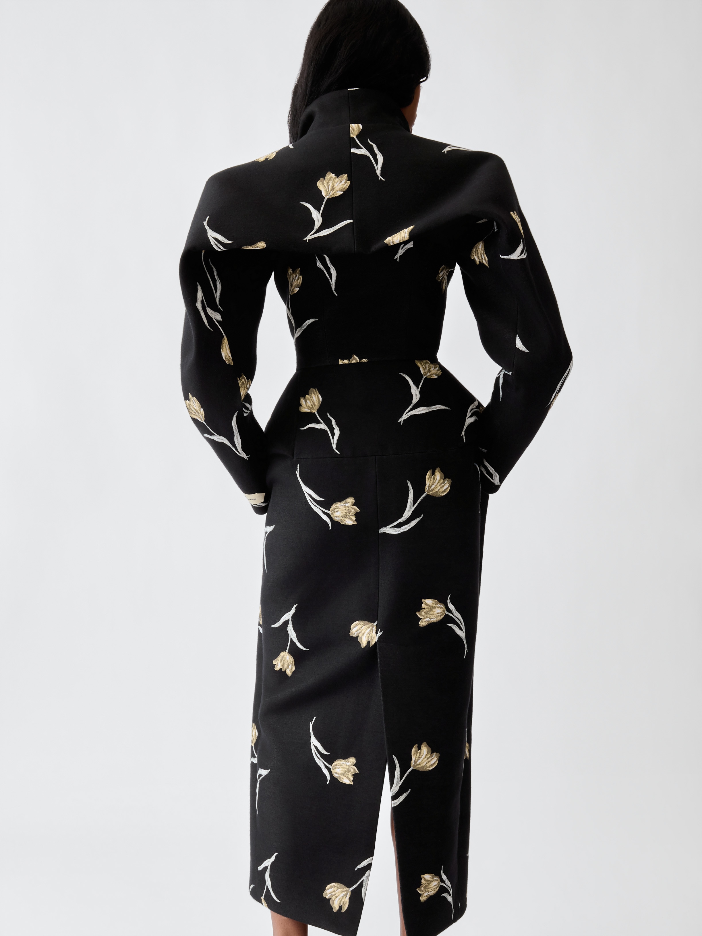 LE MANTEAU TULIPE