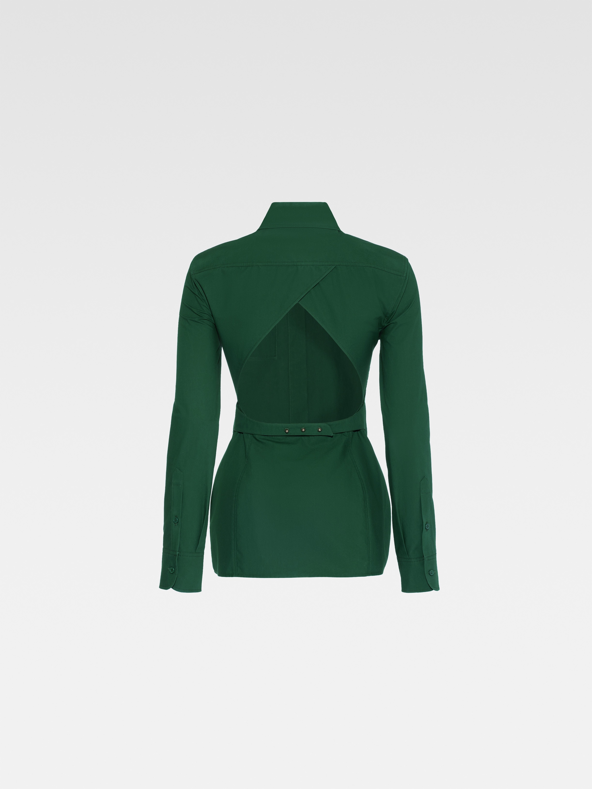 LA CHEMISE DE COSTUME