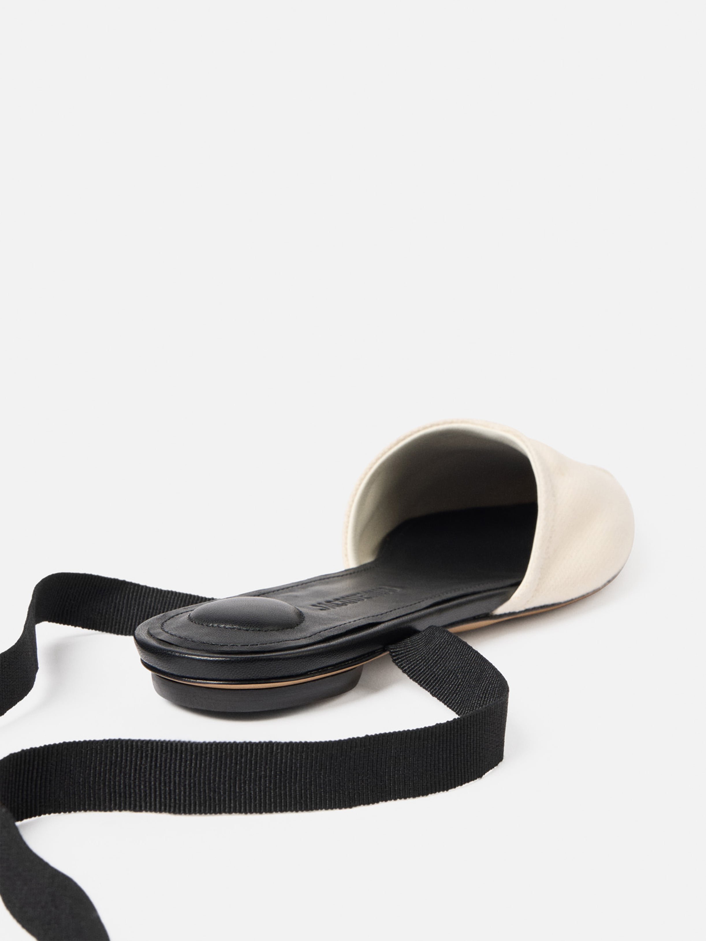 LES SANDALES ESPADRILLES