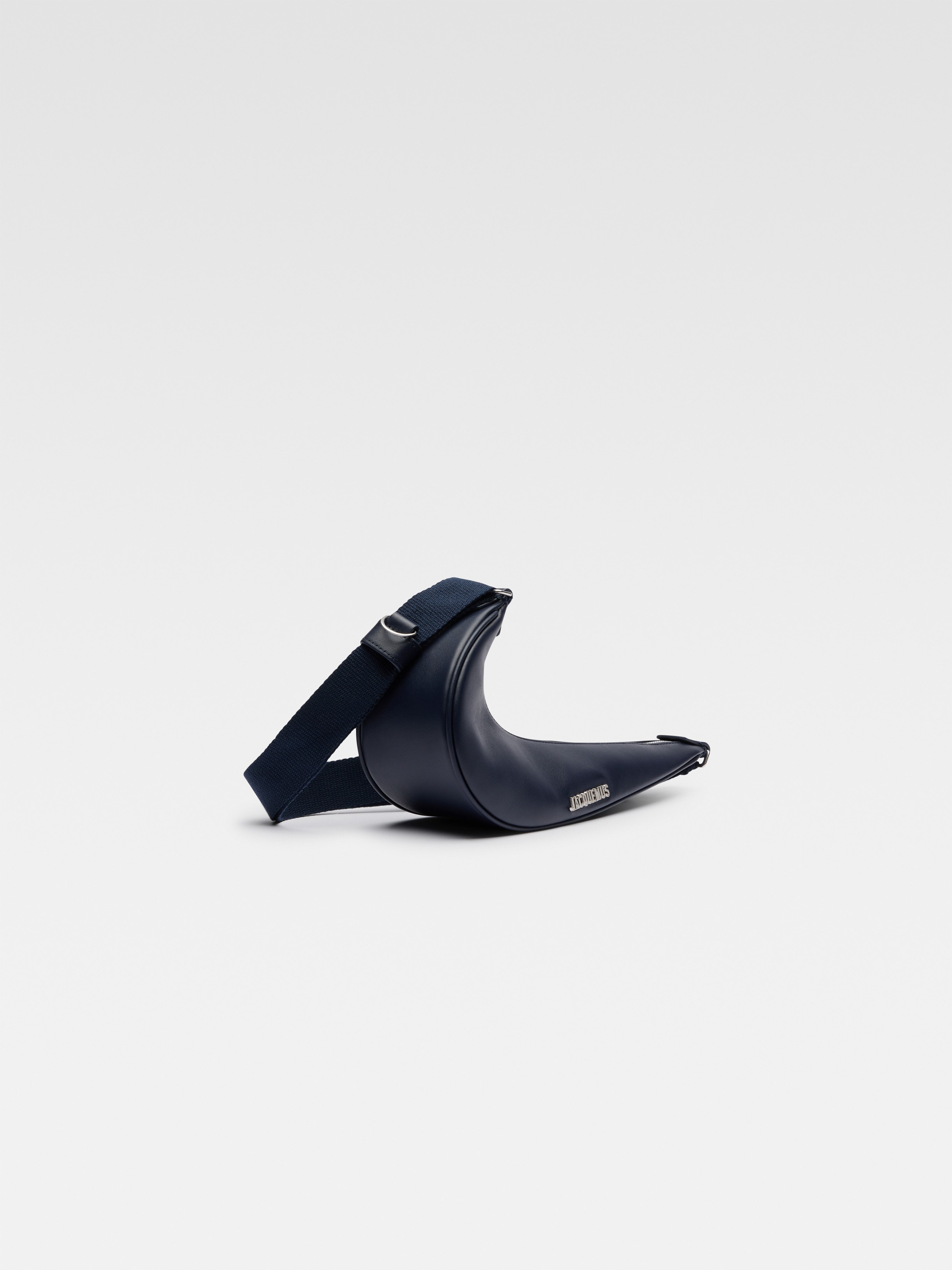 LE SAC SWOOSH