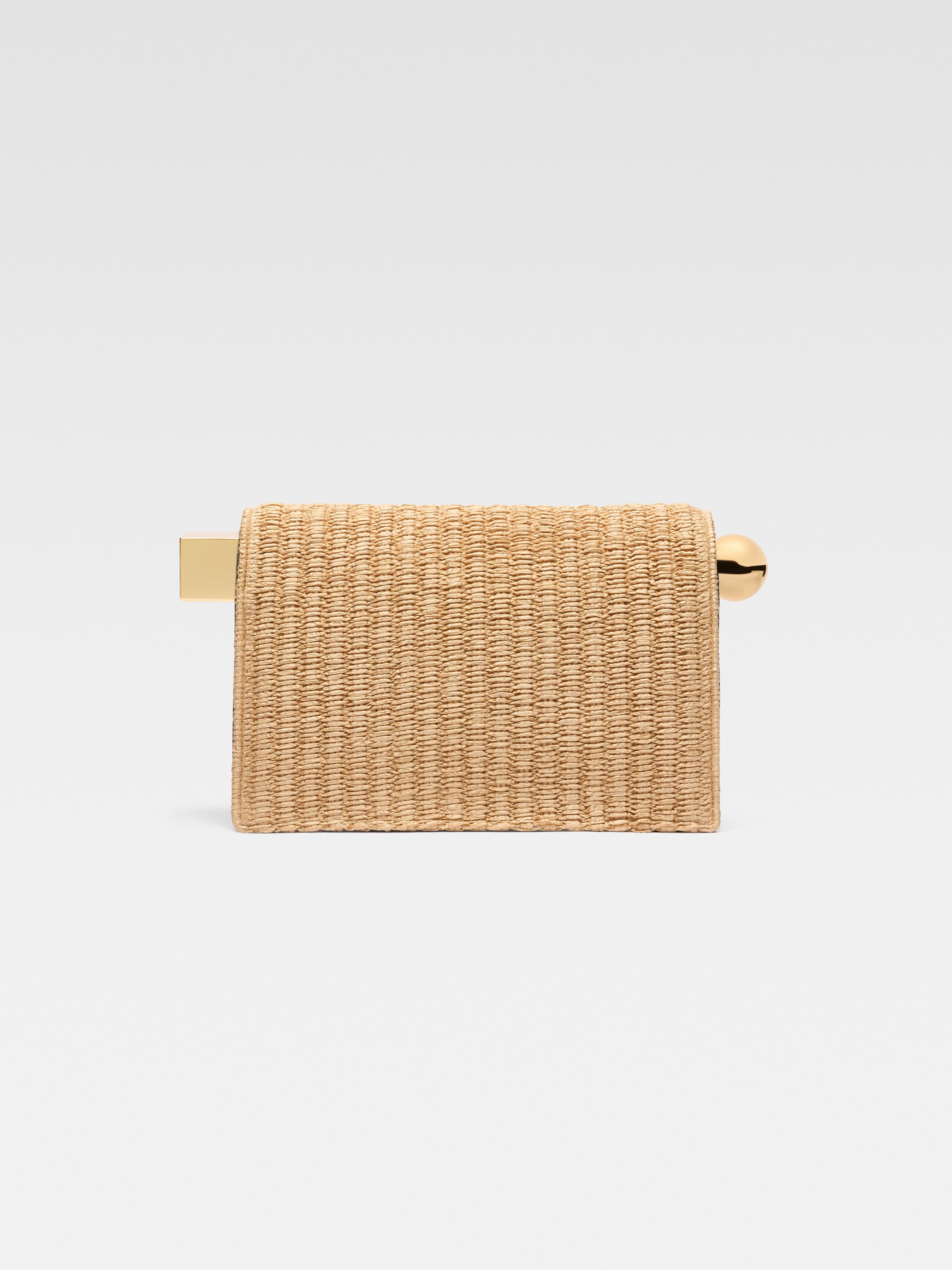 LA POCHETTE ROND CARRE