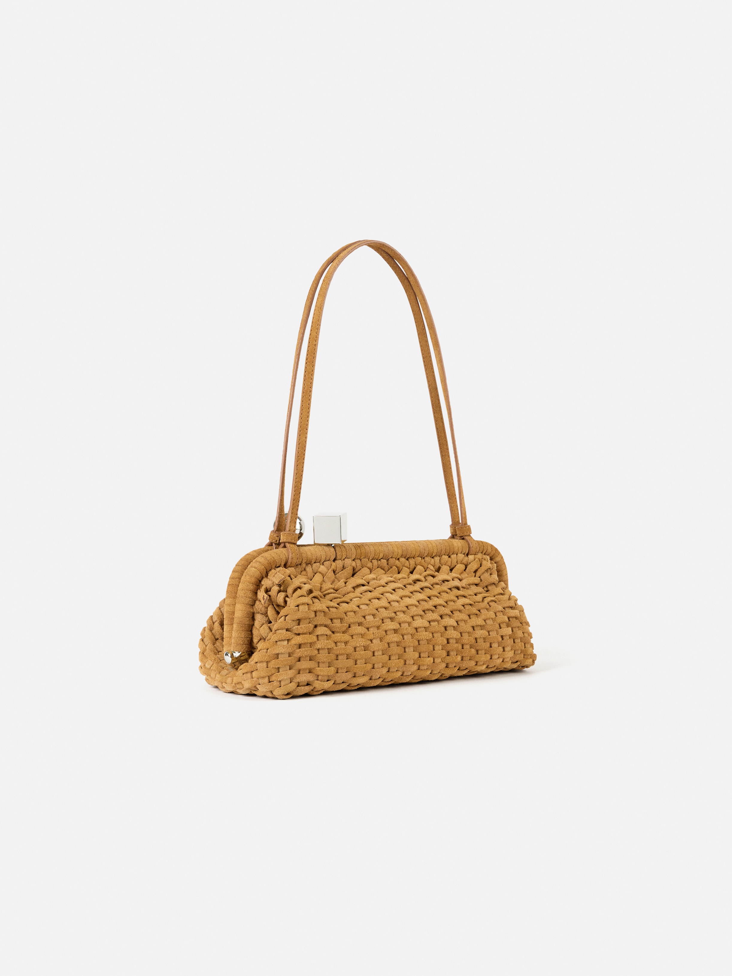 LA GRANDE POCHETTE SALON