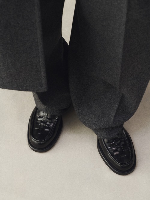 The woven derby shoes
