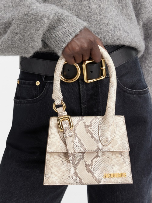 The medium Chiquito with buckle