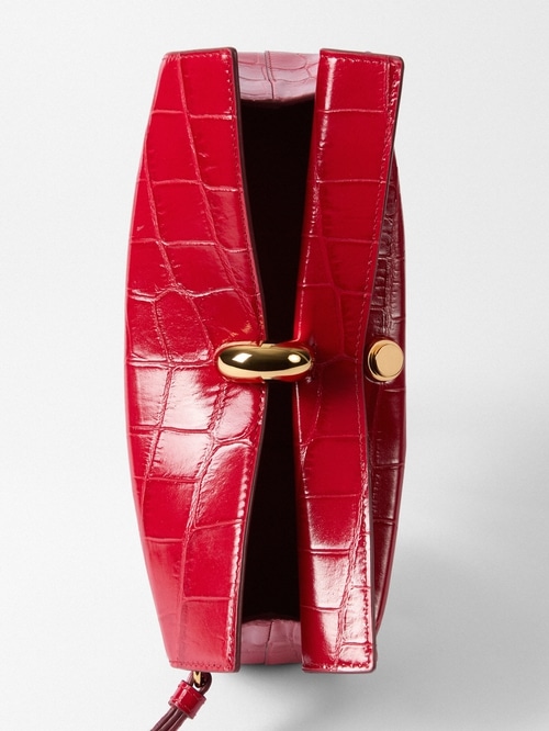 The Val&eacute;rie clutch