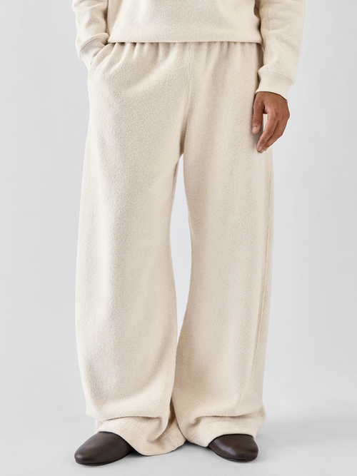 The Ovalo sweatpants