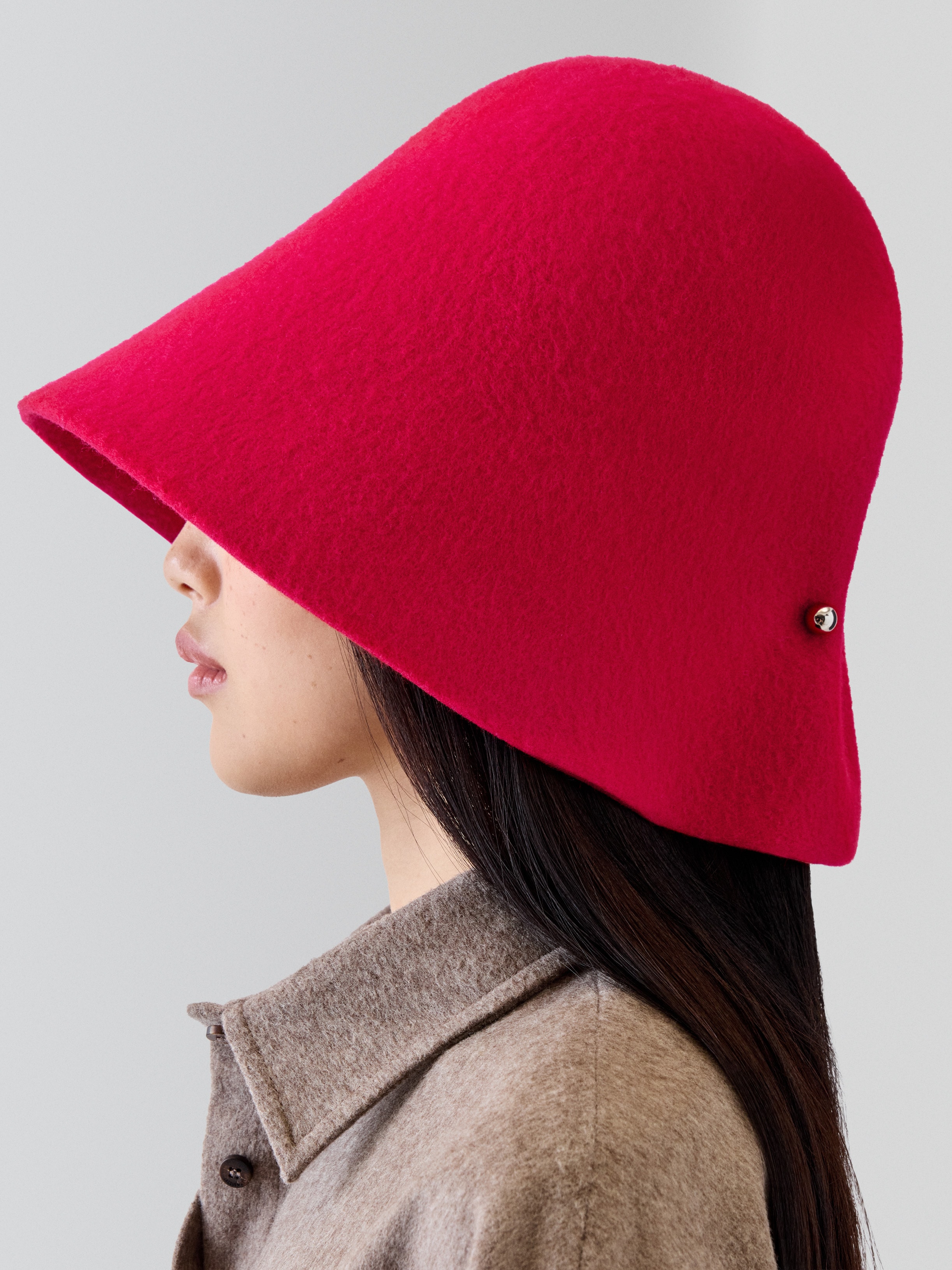 LE CHAPEAU CLOCHE