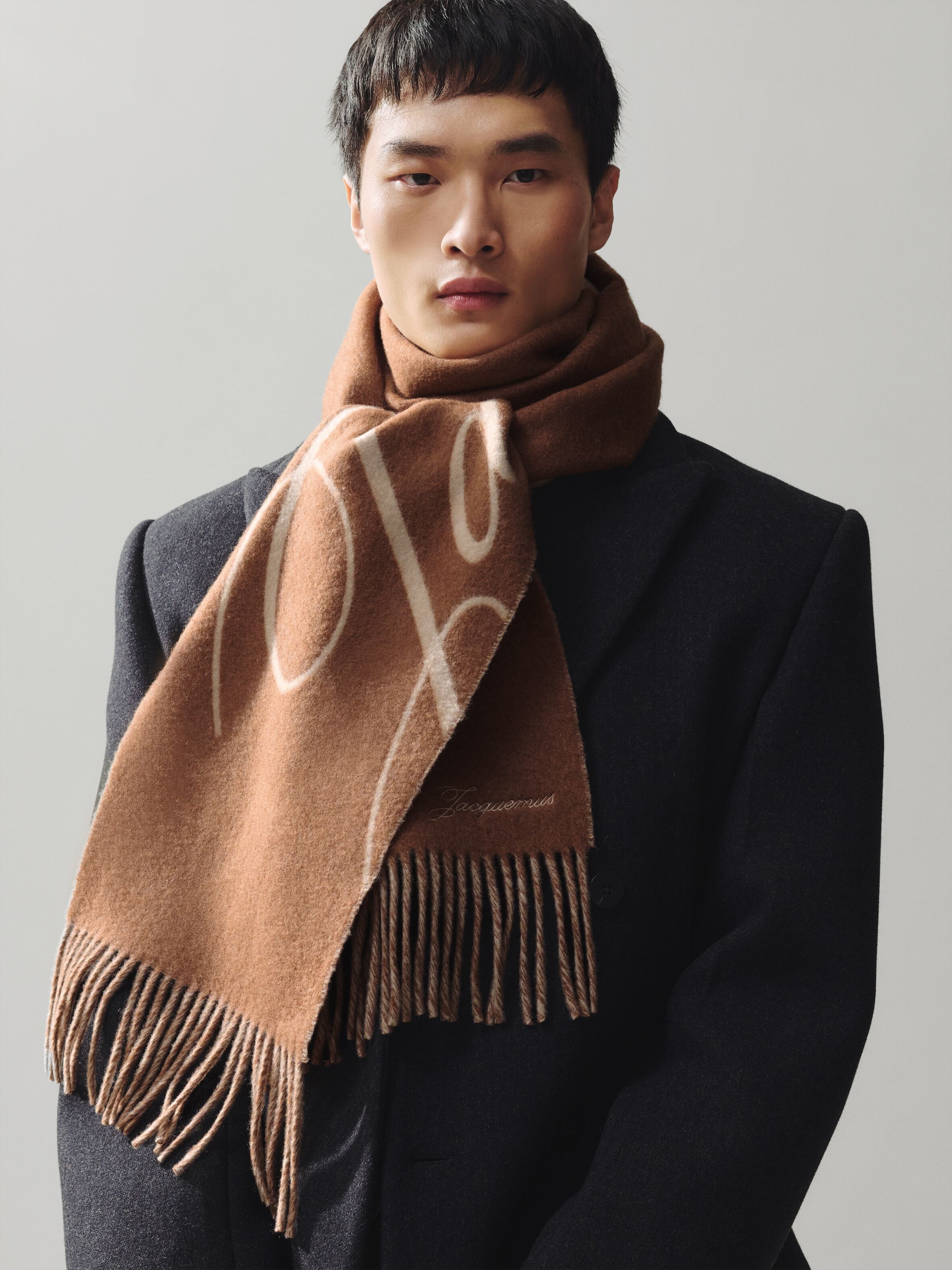 Scarves, Beanies & Gloves - Men - JACQUEMUS | Official website