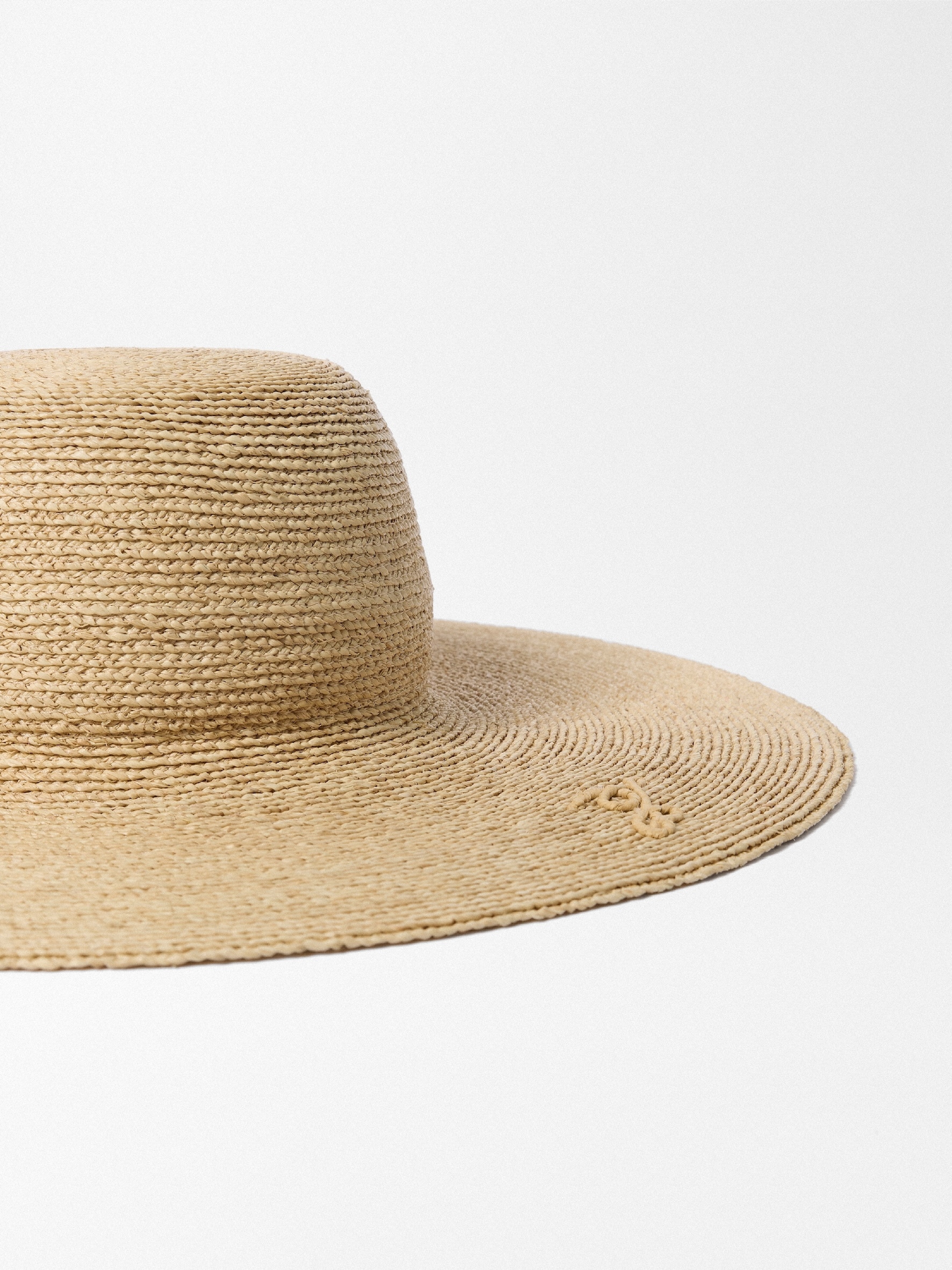 LE CHAPEAU SOLE