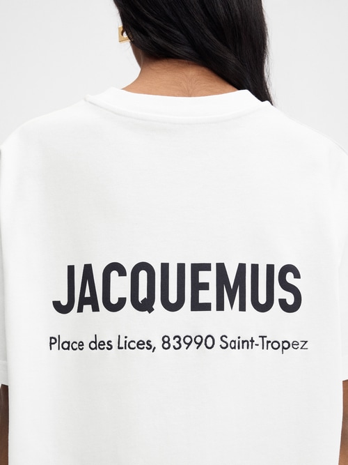 Das Saint Tropez Place des Lices T-Shirt mit Adresse