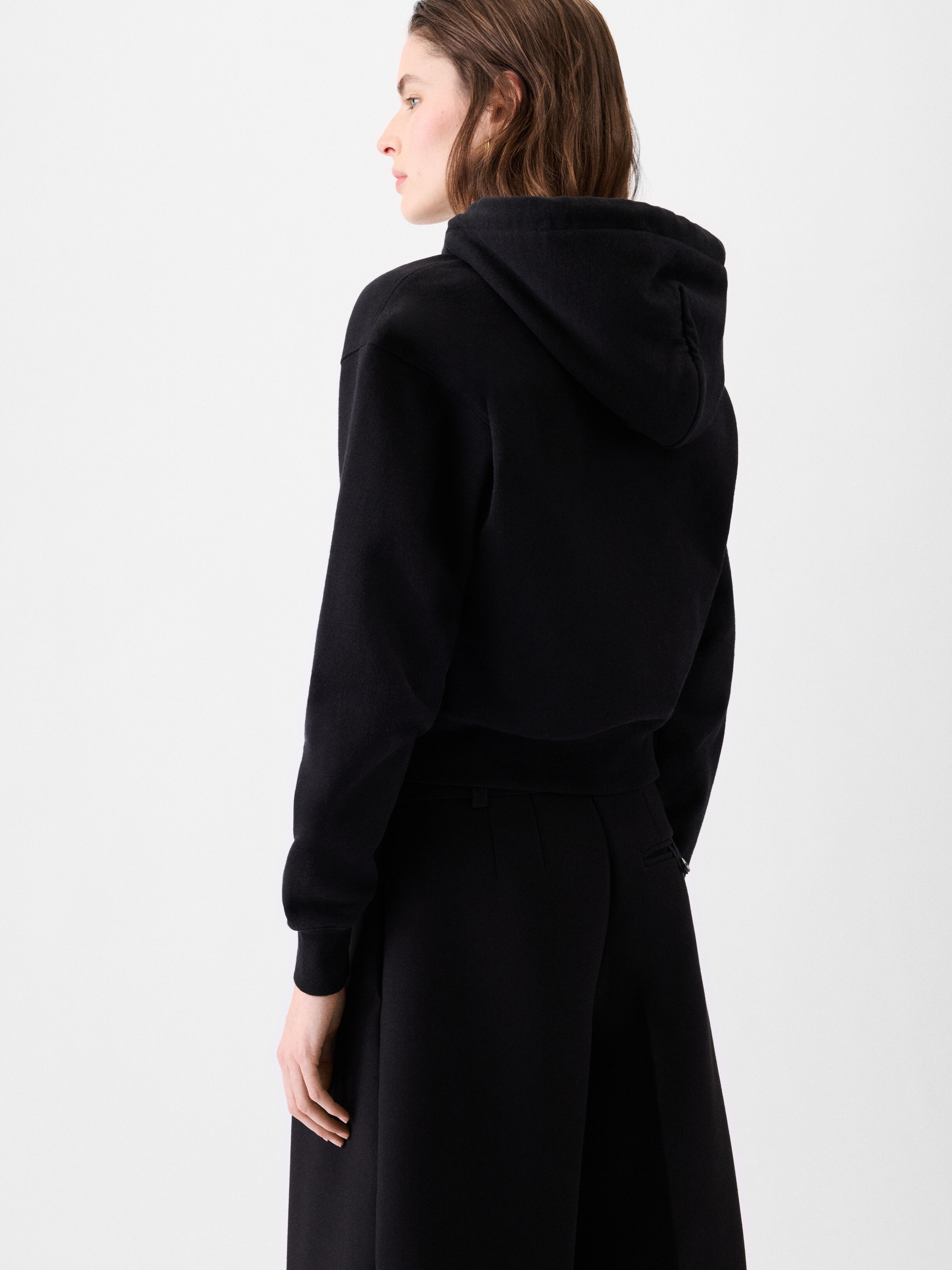 The Gros Grain hoodie by JACQUEMUS | Official website The Gros Grain hoodie by JACQUEMUS | Official website