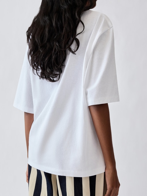 The Jacquemus t-shirt