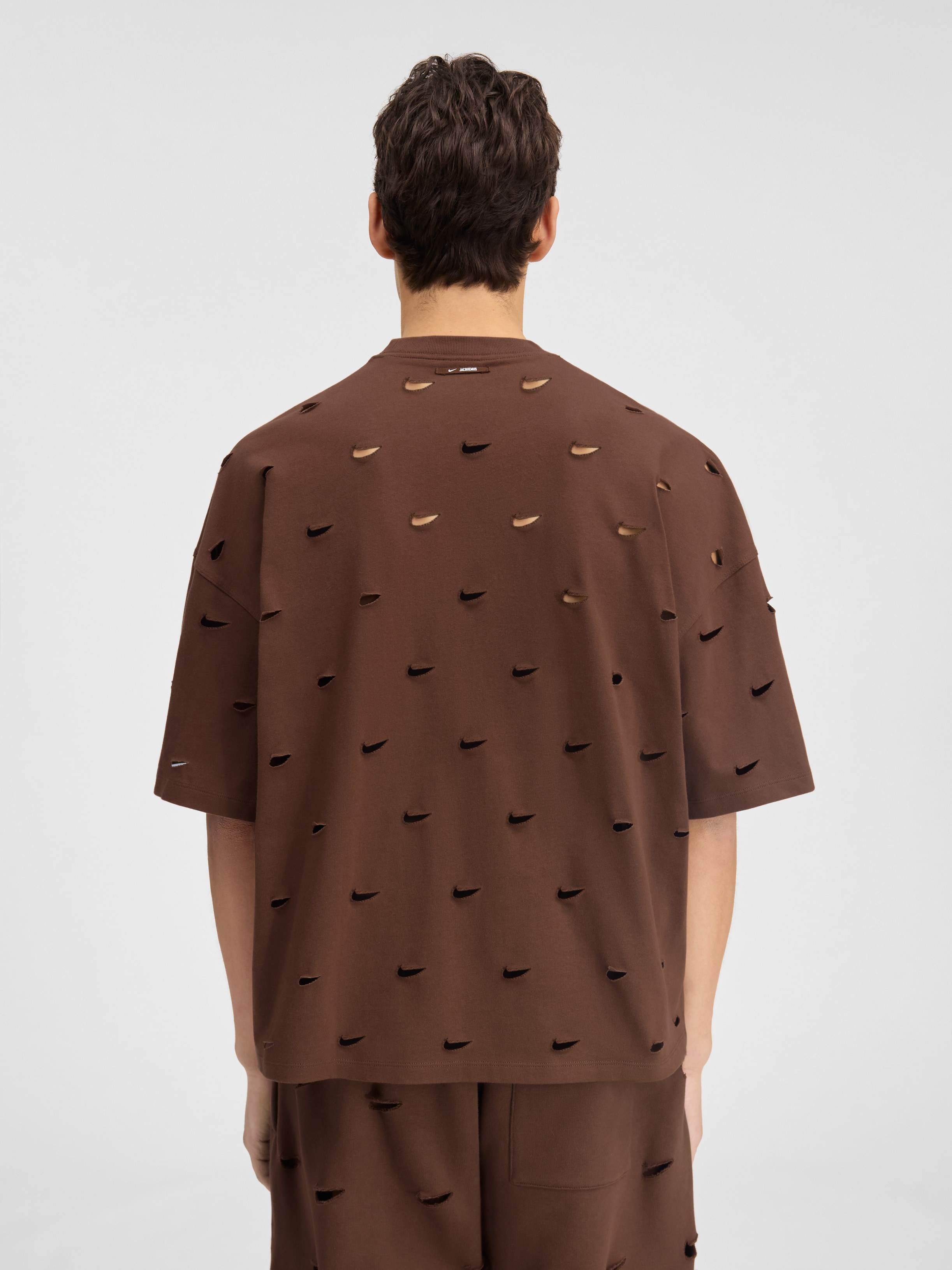 LE TSHIRT NIKE SWOOSH