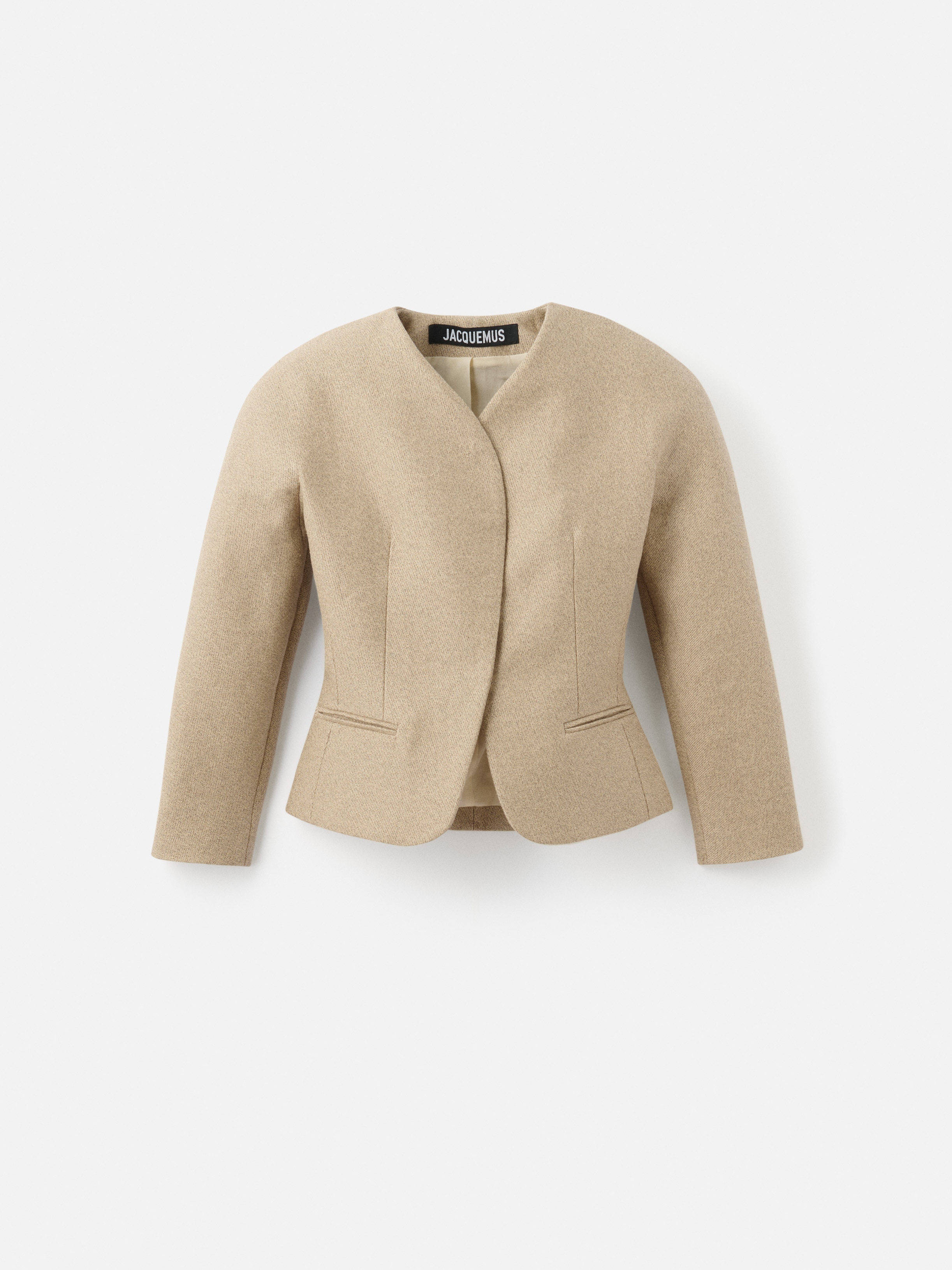 LA PETITE VESTE OVALO