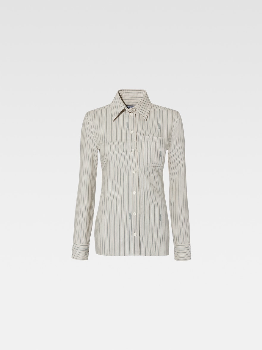 LA CHEMISE DE COSTUME