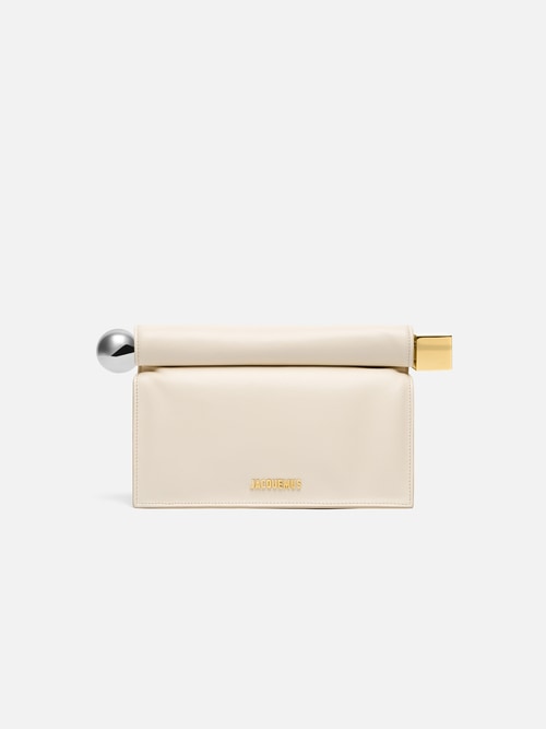 The Rond Carr&eacute; clutch