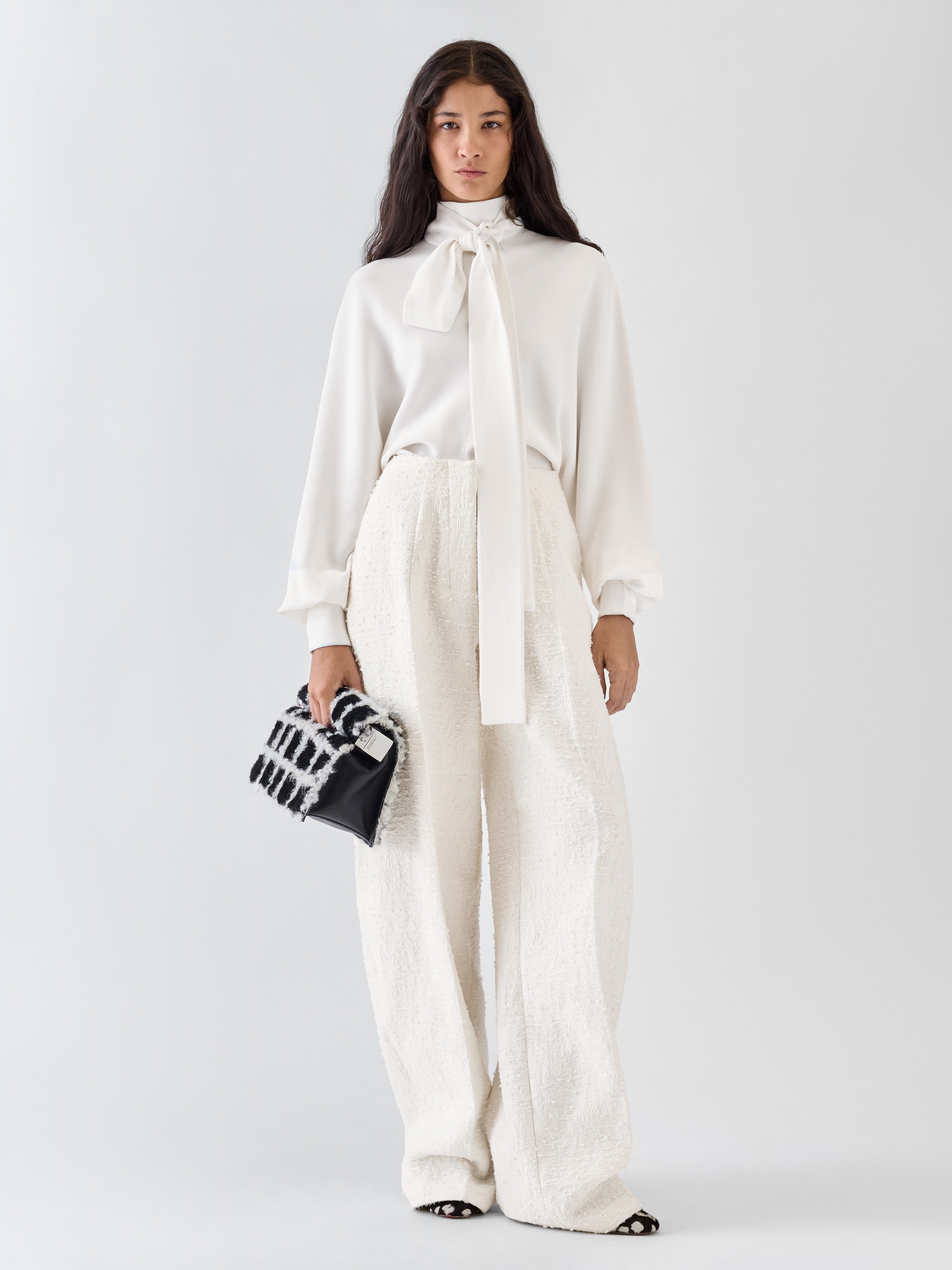 LE PANTALON CURVO