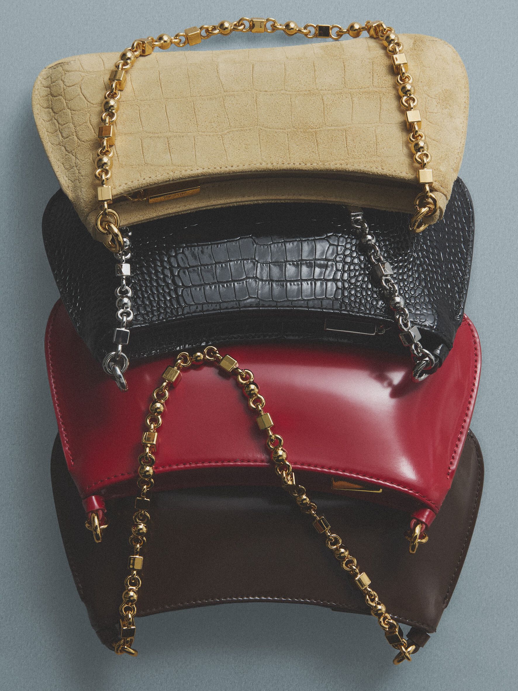 The small Bisou Chaine by JACQUEMUS | Official website
