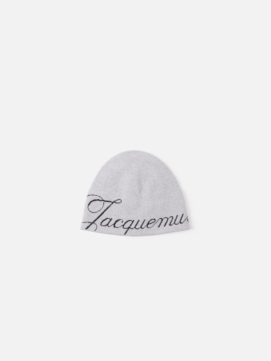 Jacquemus The Atelier Beanie In Gray