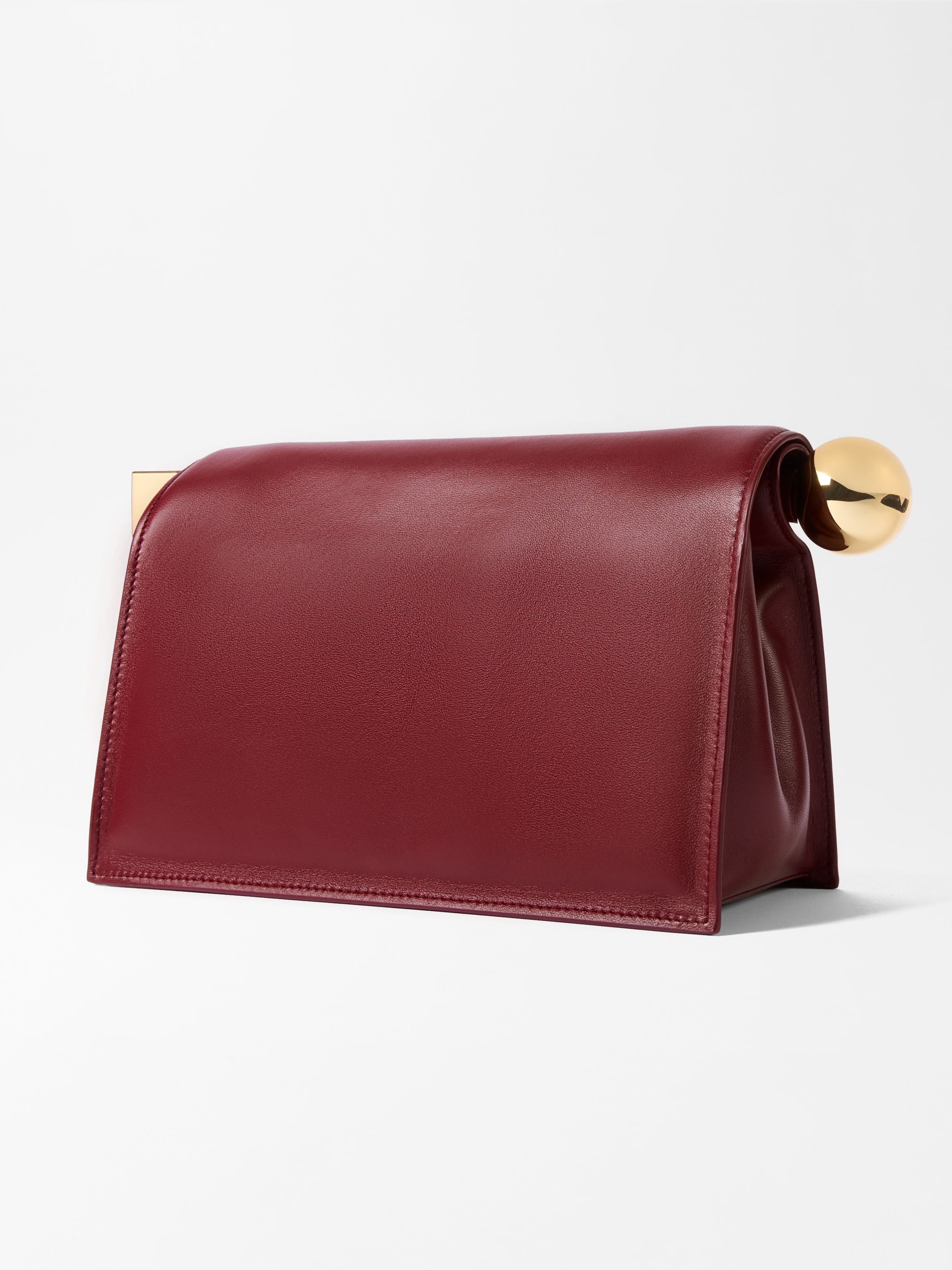LA POCHETTE ROND CARRE