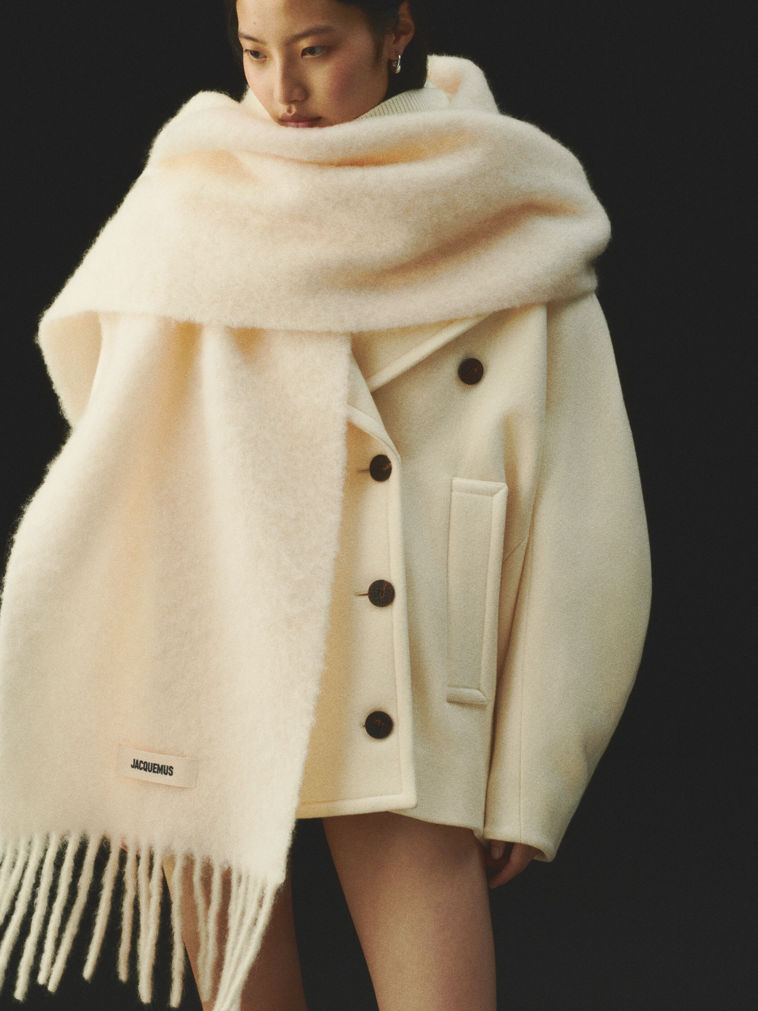 The Carro scarf by JACQUEMUS | Official website
