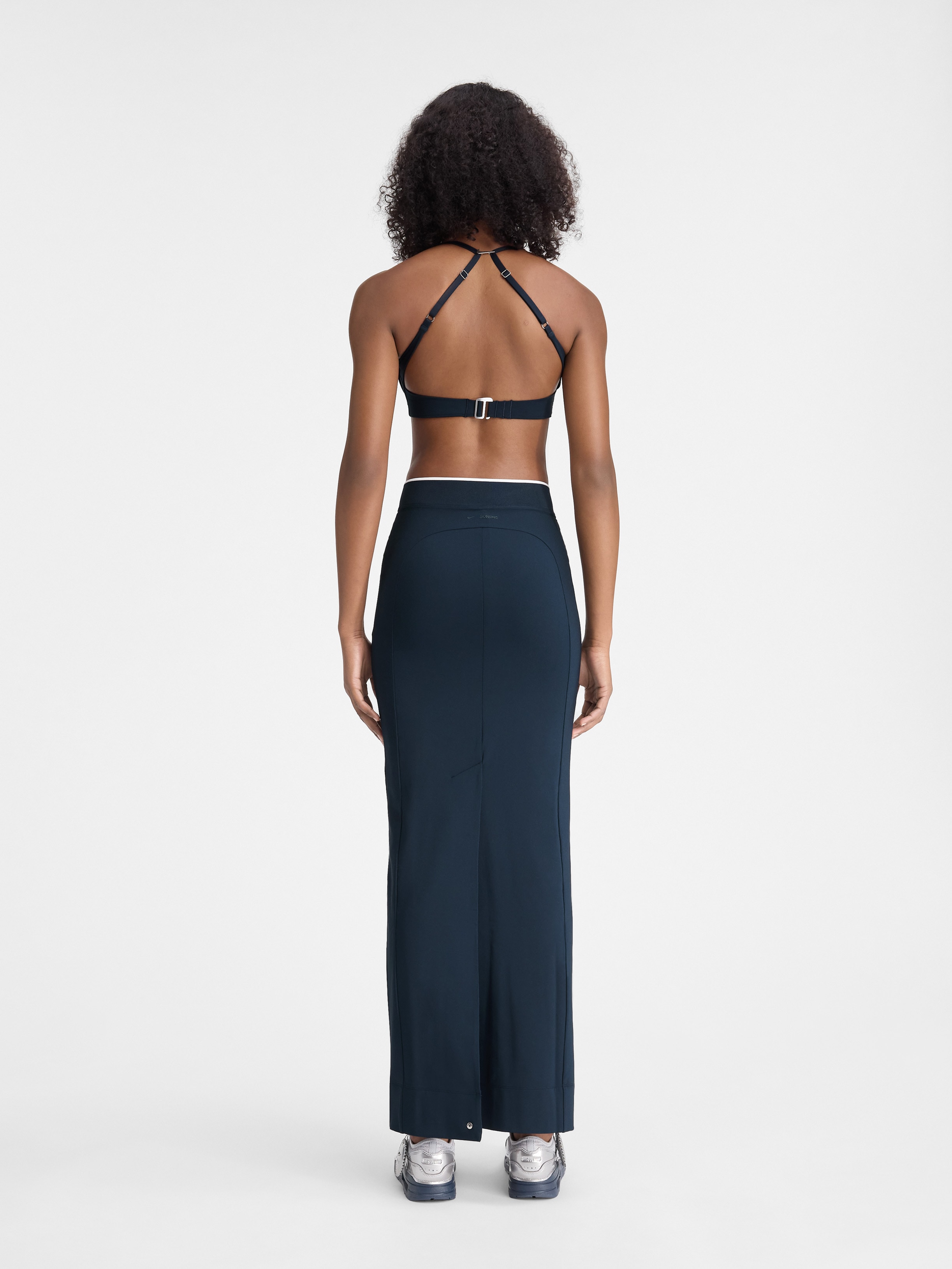 LA JUPE LONGUE NIKE