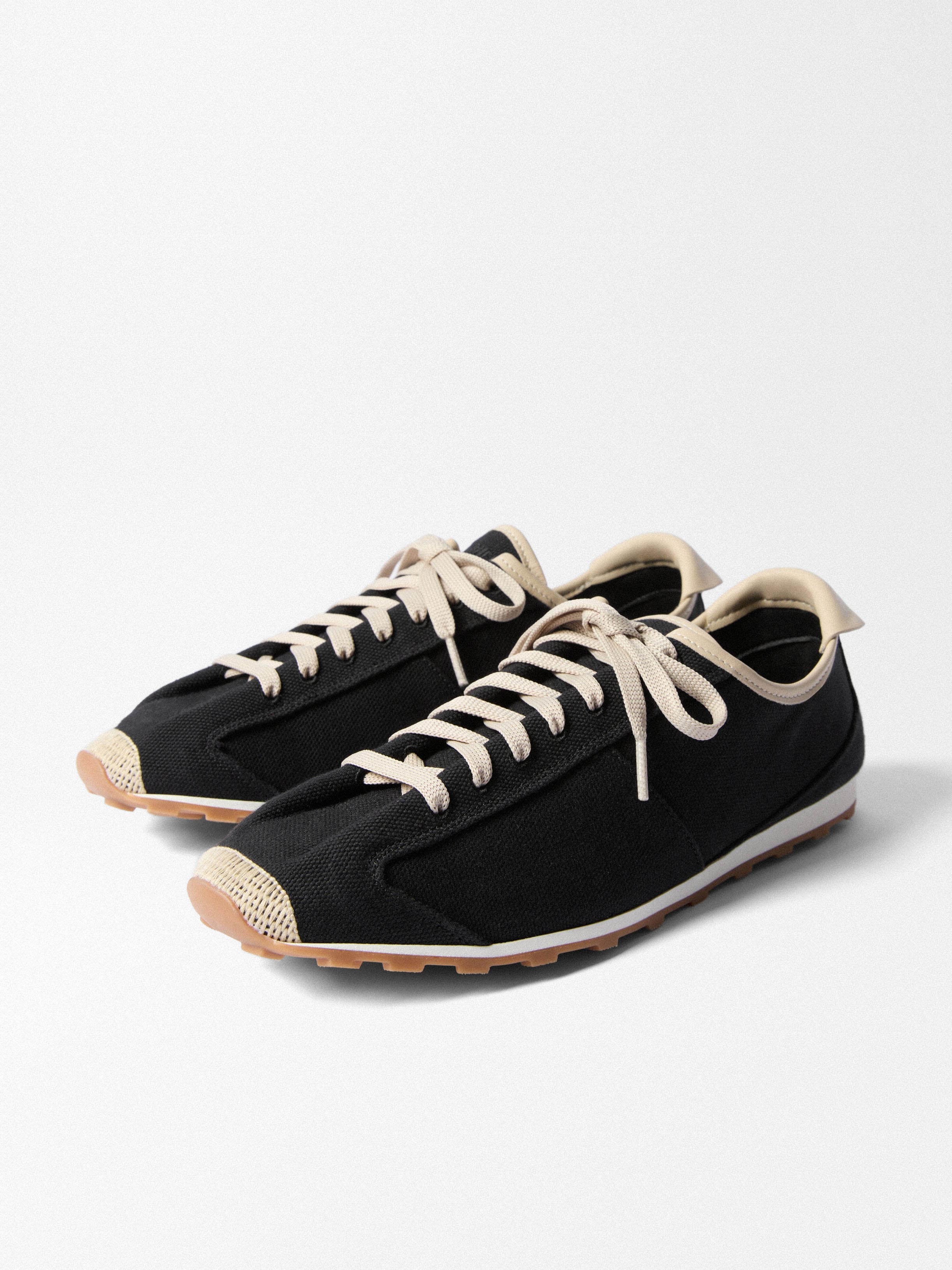 LES TENNIS