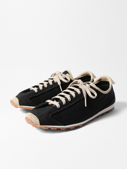 Die Sneakers