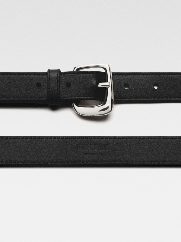 Jacquemus The Thin Salon Belt in Beige