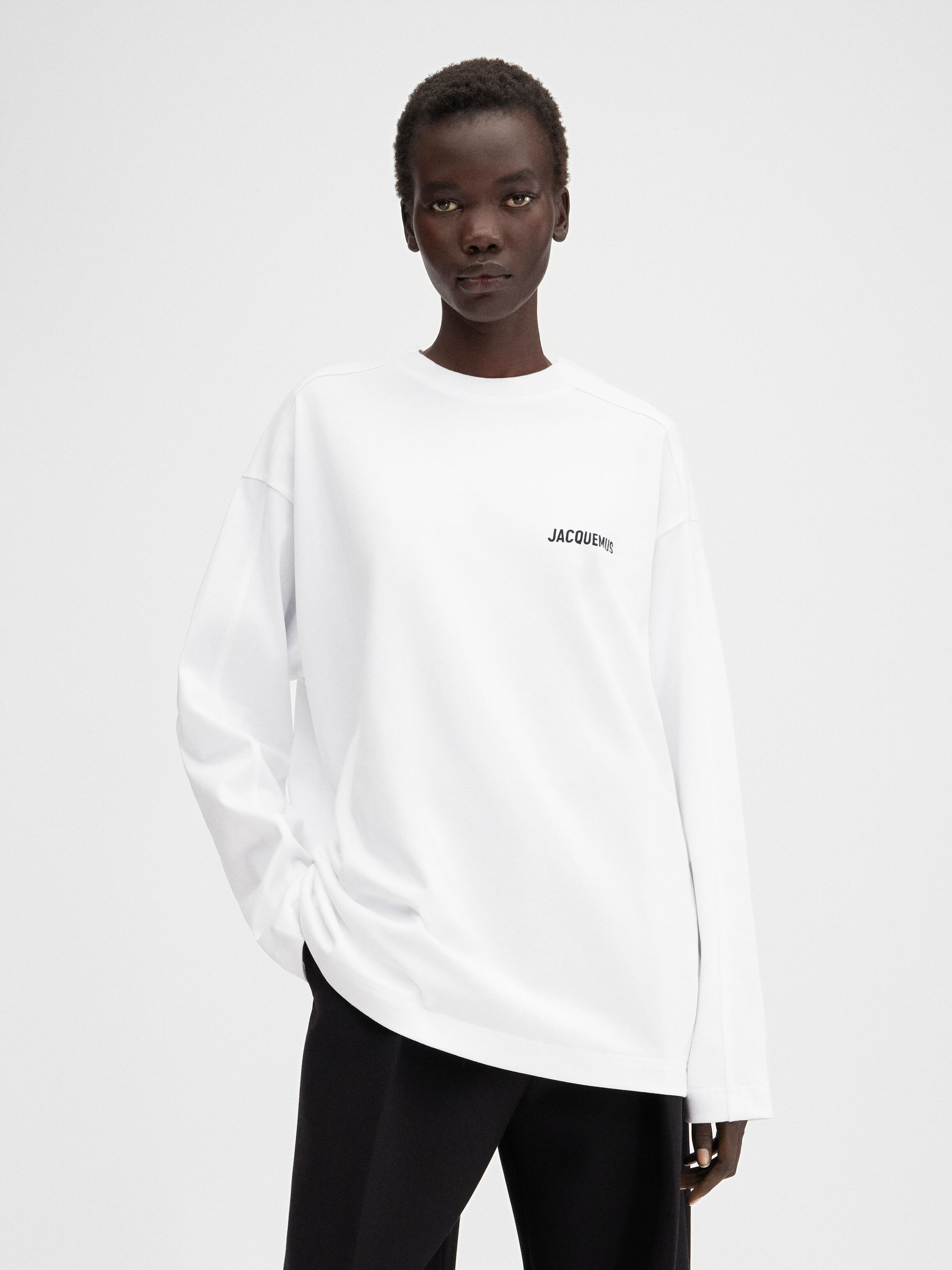The London address long-sleeve t-shirt by JACQUEMUS | Official website