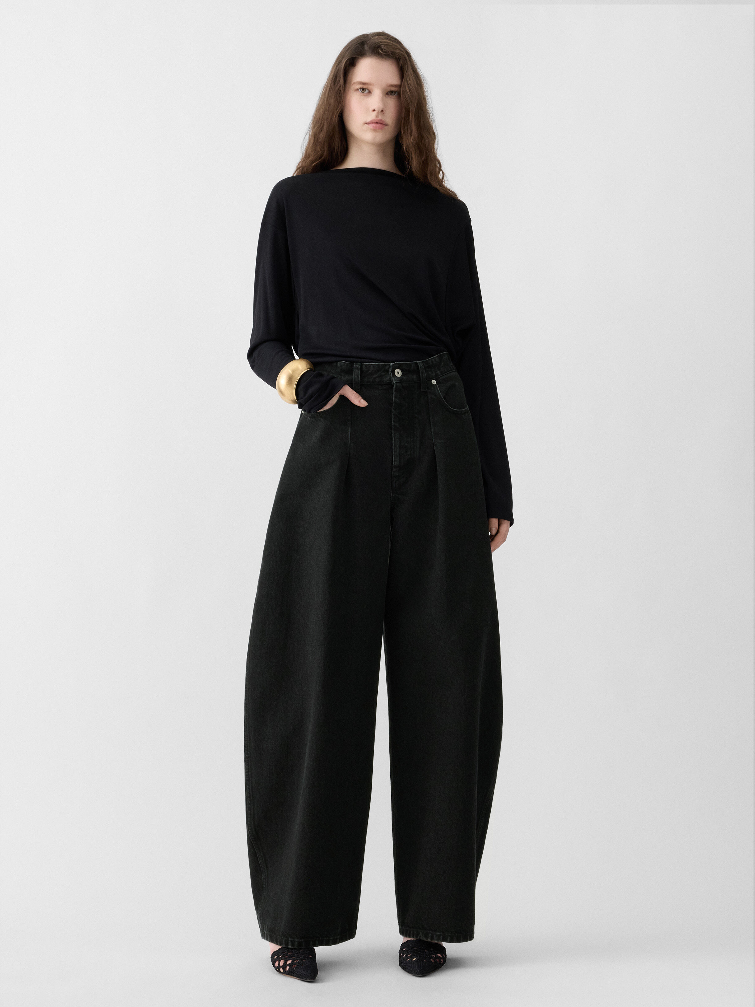 JACQUEMUS　ジャックムス　De-Nimes　ワイド デニム　黒　28 The Ovalo de-Nîmes denim pants by JACQUEMUS | Official website