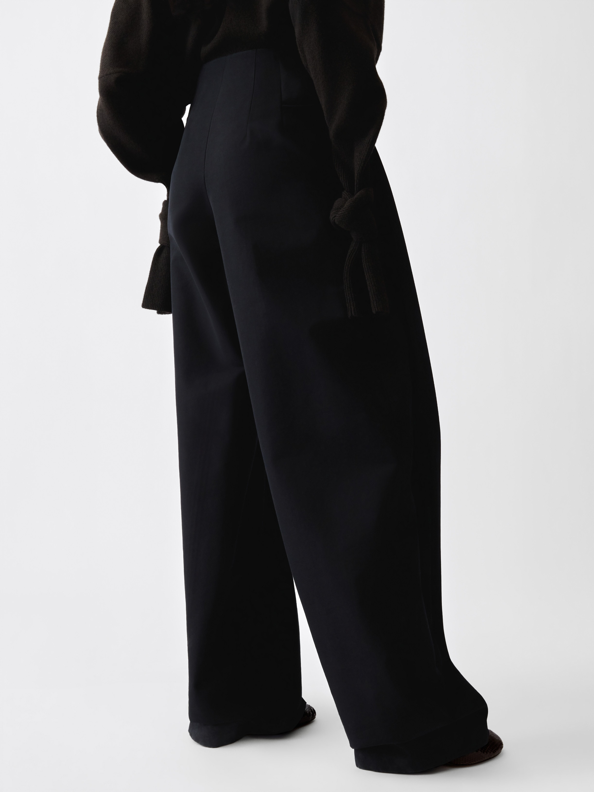 LE PANTALON CUBISTO