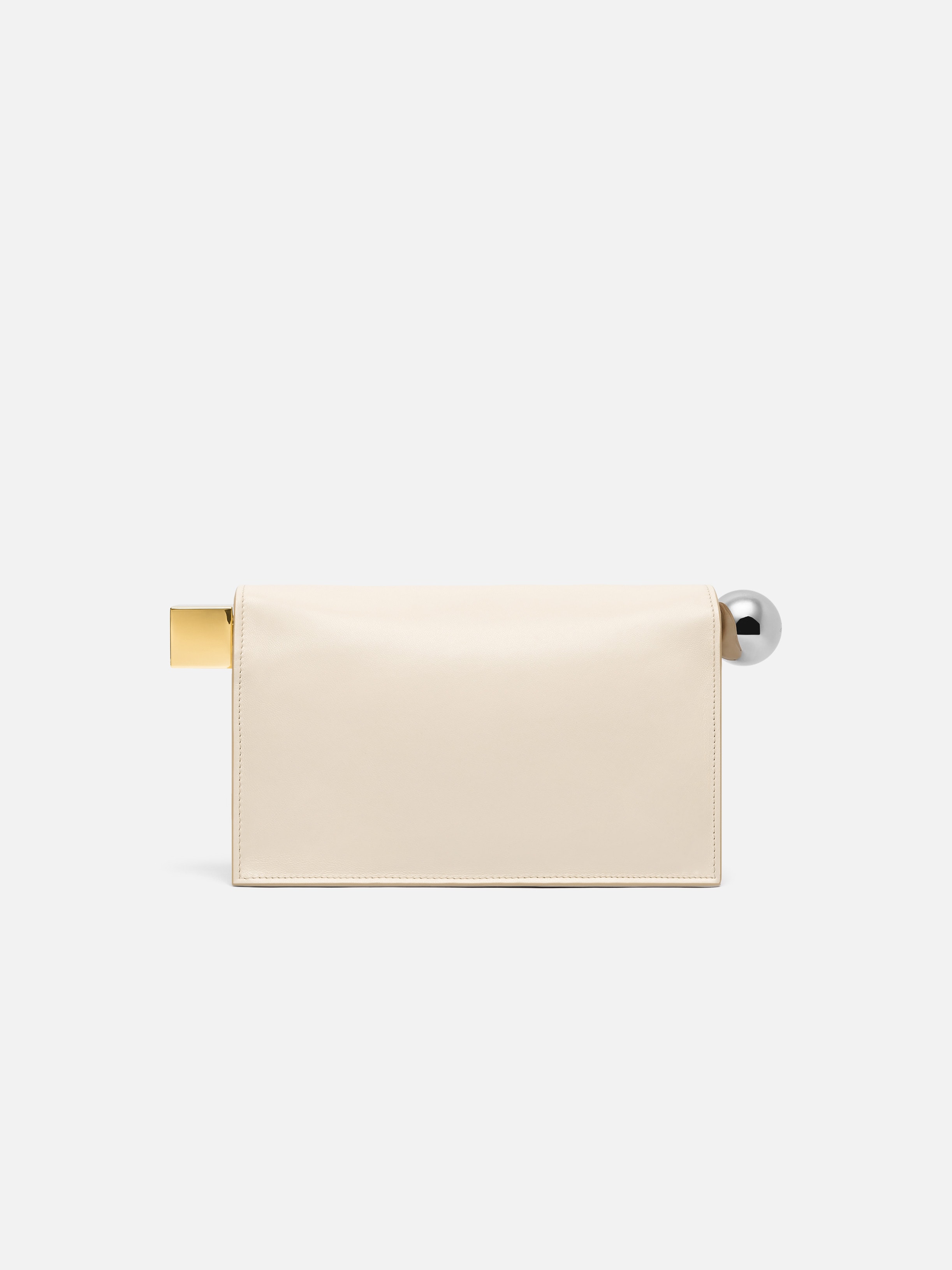 LA POCHETTE ROND CARRE